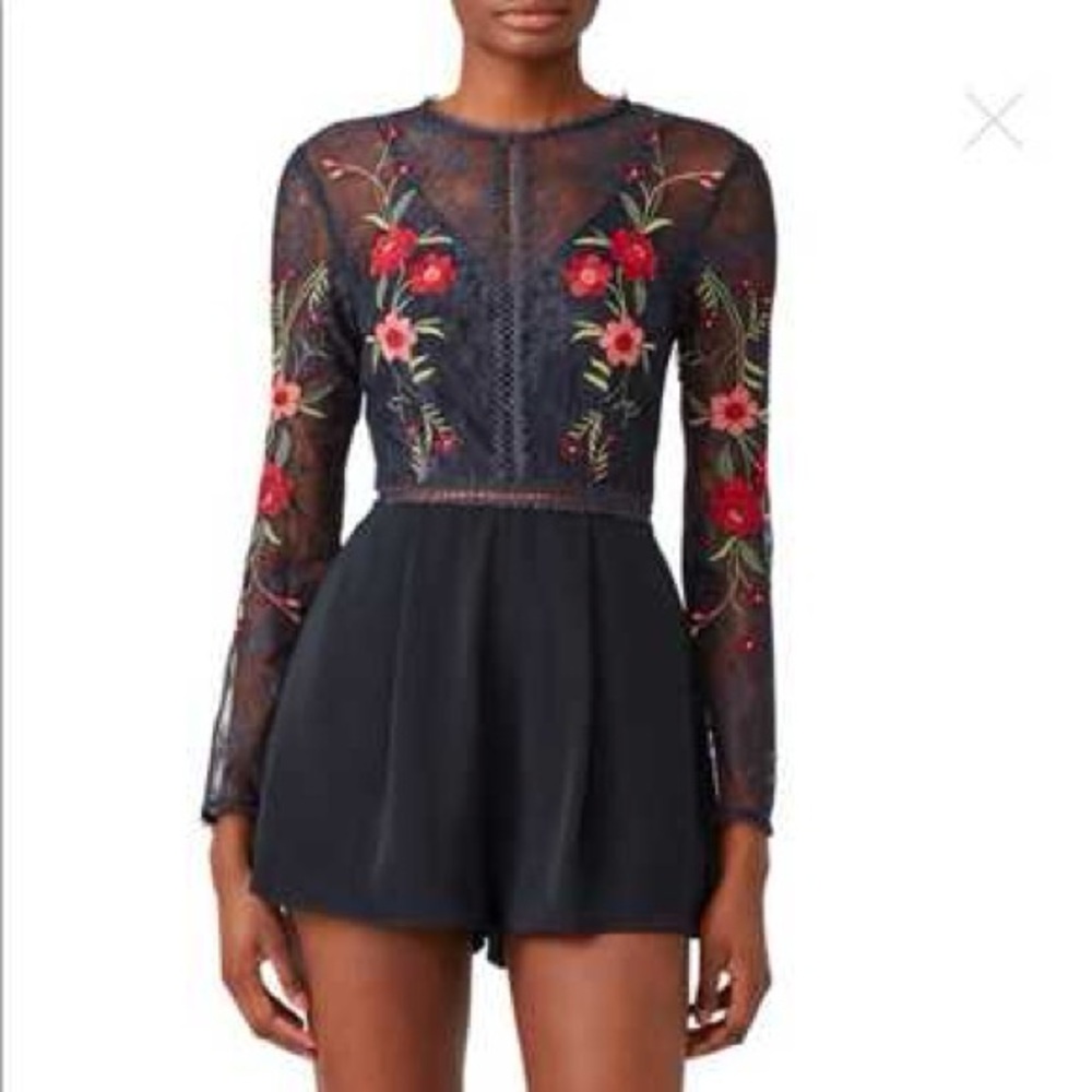KEEPSAKE the Label Navy Lace Romper tag missing (A103)